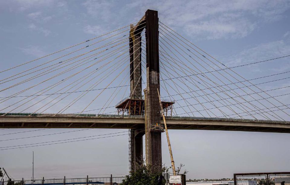 Este miércoles se producirán nuevos cortes de tráfico en el Puente del Centenario.