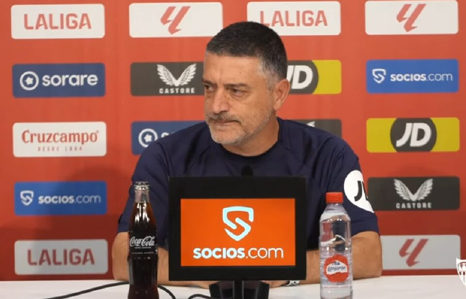 García Pimienta comparece en la rueda de prensa previa al Deportivo Alavés - Sevilla FC