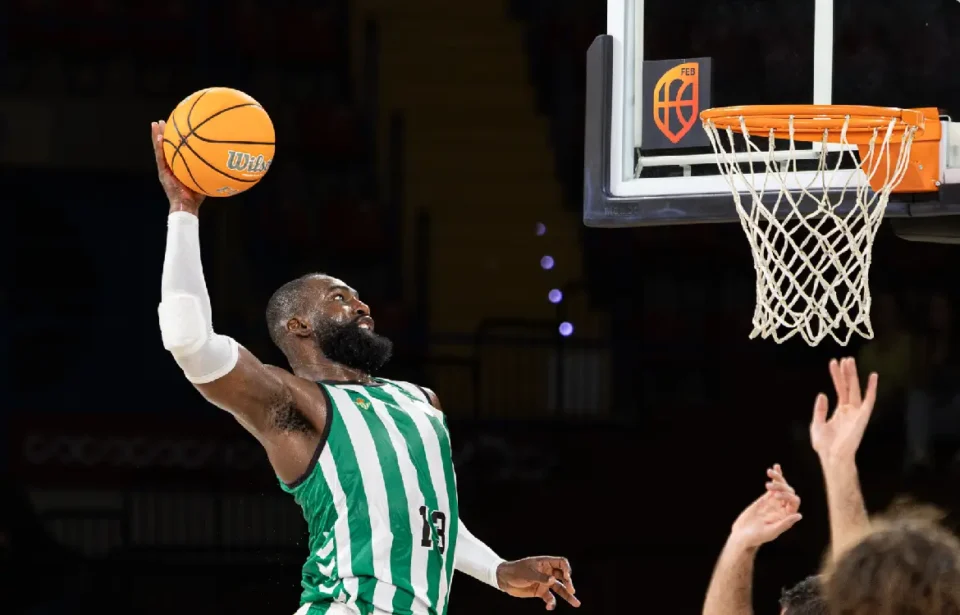 El Betis Baloncesto firma un pleno de victorias en el inicio de temporada.