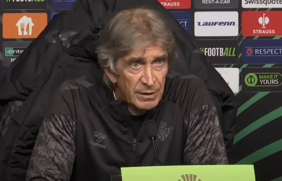 Manuel Pellegrini manifestó su decepción por la derrota del Real Betis ante el Legia de Varsovia en rueda de prensa.