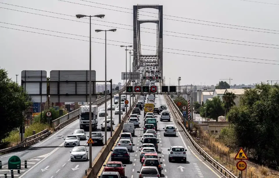 Nuevos cortes tráfico puente Centenario