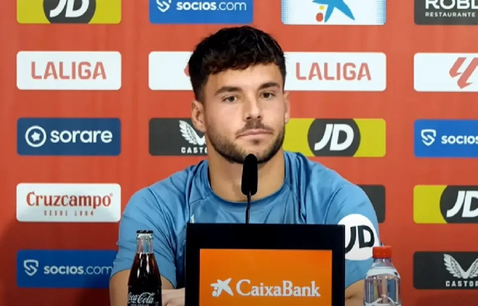 Álvaro Fernández ha comparecido en rueda de prensa para reconcer que el equipo tiene ganas de revancha en La Liga.