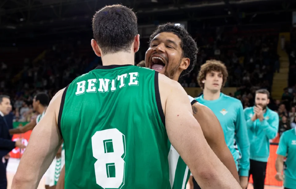 El Betis Baloncesto gana al Burgos y da un golpe sobre la mesa del ascenso