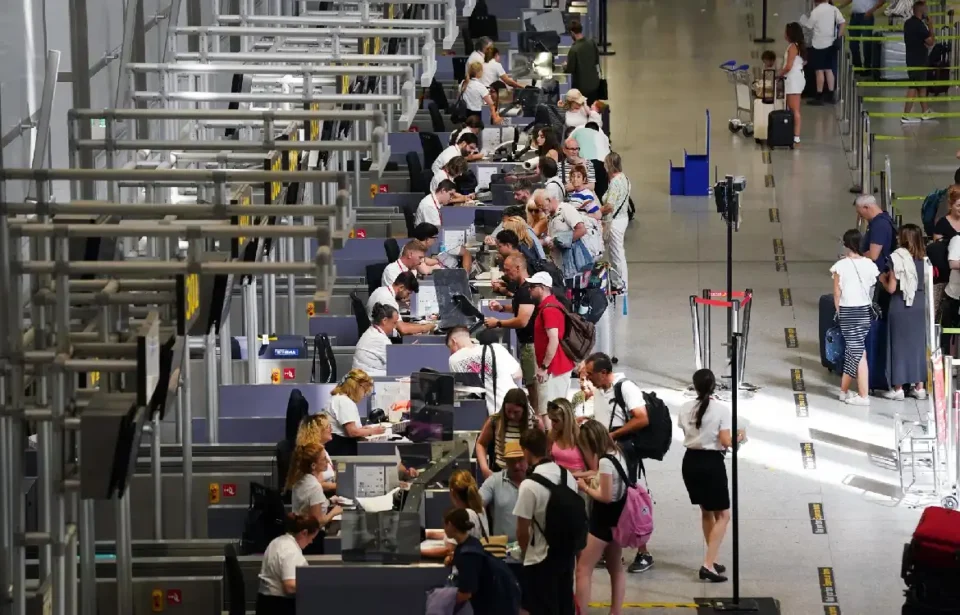 Aeropuertos andaluces viajeros