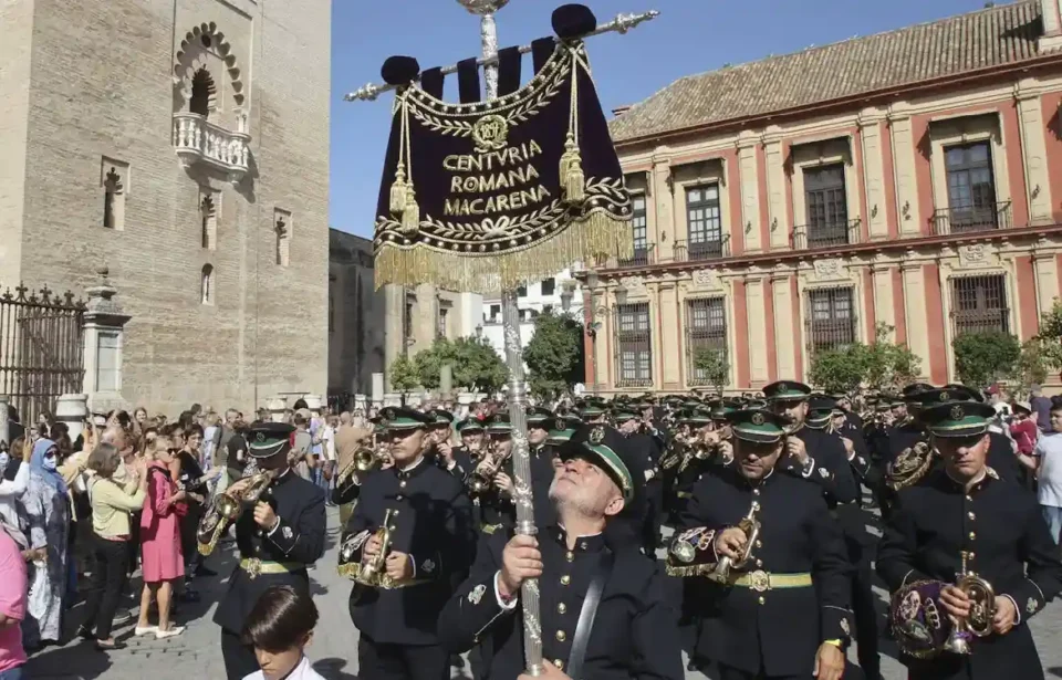 Bandas procesión magna