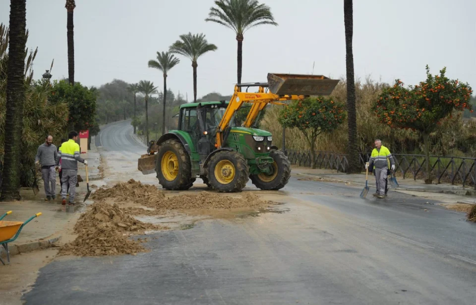 cierran carreteras Gerena lluvia